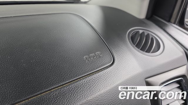 2016 KG_Mobility_Ssangyong KORANDO 2.2 CX5 2WD, photograph 3