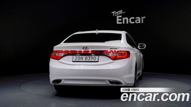 Hyundai Grandeur HG300 Premium — photo 1 of 20