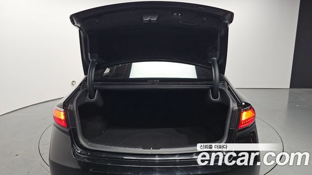Kia K7 2.4 GDI Noblesse — photo 1 of 20