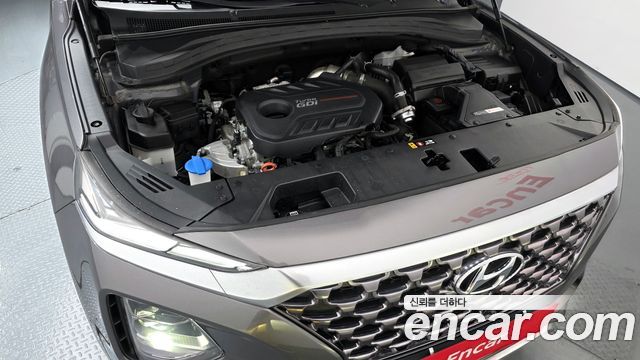 Hyundai Santafe Gasoline 2.0T 2WD — photo 1 of 20