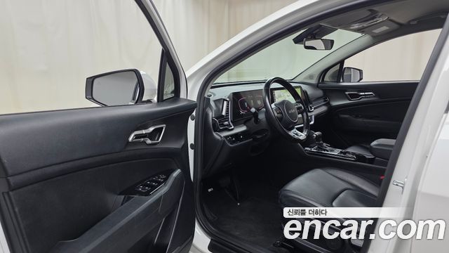 Kia Sportage Gasoline 1.6 Turbo 2WD — photo 1 of 20
