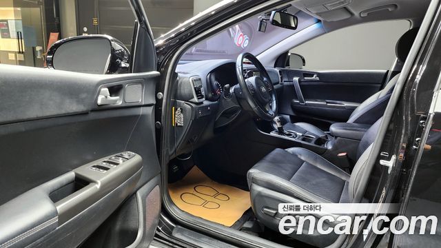 Kia Sportage Gasoline 2.0 2WD Noblesse — photo 1 of 20