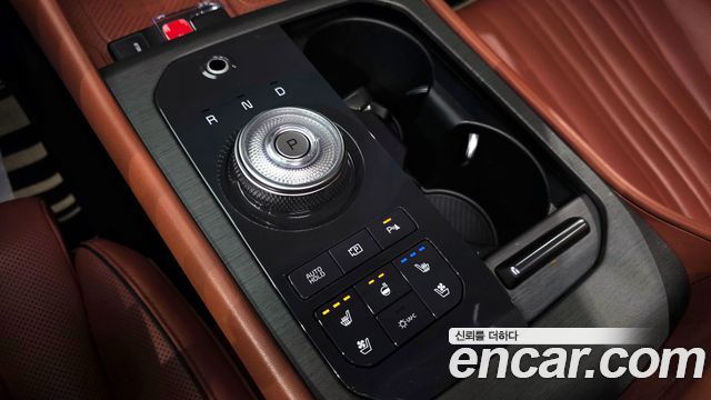 2025 Kia K8 Signature, photograph 12