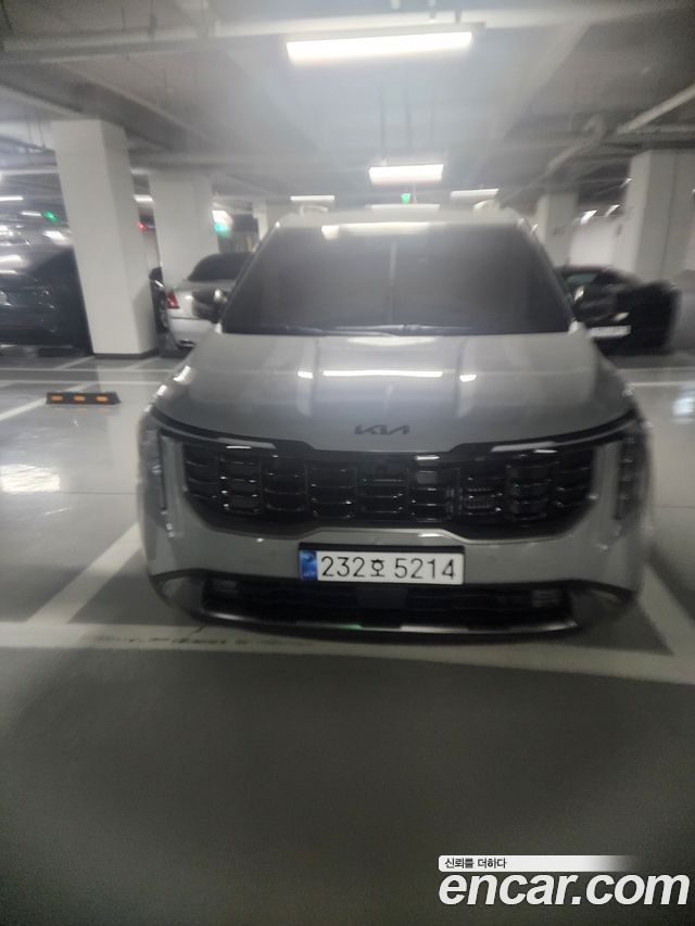 Kia Canival Hev 9 Seater X Line — photo 1 of 10