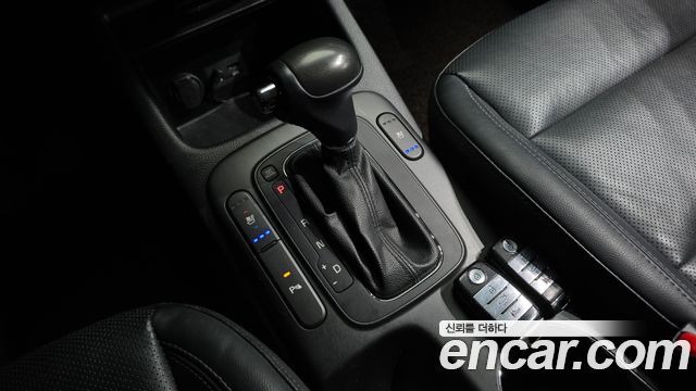 Kia K3 Trendy — photo 1 of 20
