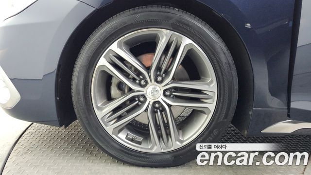 Hyundai Grandeur 2.4 Premium — photo 1 of 20