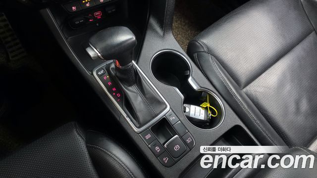 Kia Sportage Diesel 2WD Noblesse — photo 1 of 20