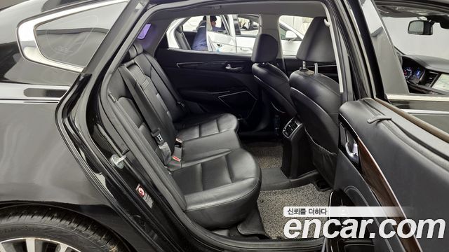 Kia K7 2.4 GDI Noblesse — photo 1 of 20