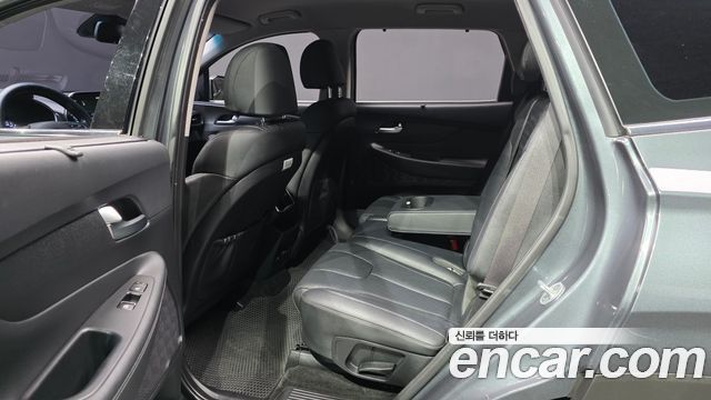 Hyundai Santafe Gasoline 2.0T 2WD — photo 1 of 20