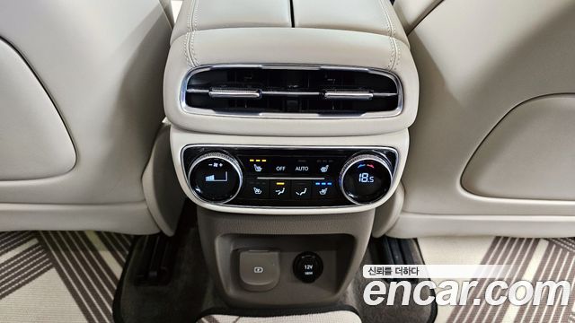 Genesis GV80 3.5T Gasoline AWD — photo 1 of 20