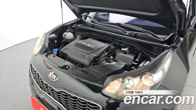 Kia Sportage Diesel 2WD Prestige — photo 1 of 32