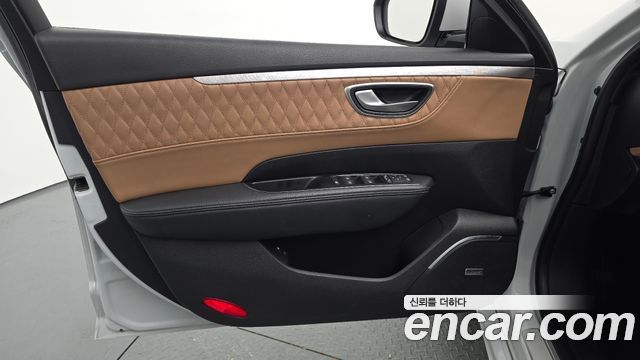 Renault-KoreaSamsung SM6 1.8 TCe Premiere — photo 1 of 33