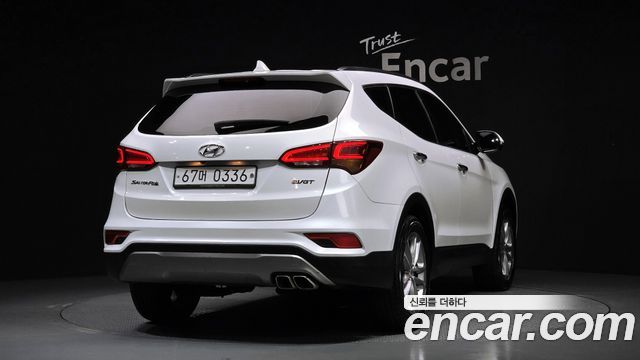 Hyundai Santafe Diesel 2.0 2WD — photo 1 of 30