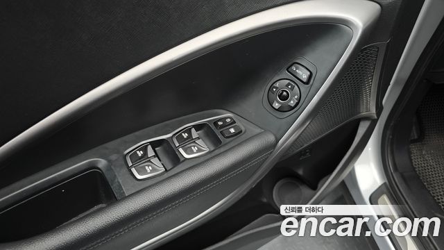 2013 Hyundai Santafe Diesel(e-VGT) 2.0 2WD Exclusive, photograph 9