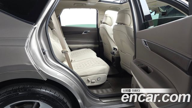 Genesis GV80 3.5T Gasoline AWD — photo 1 of 35