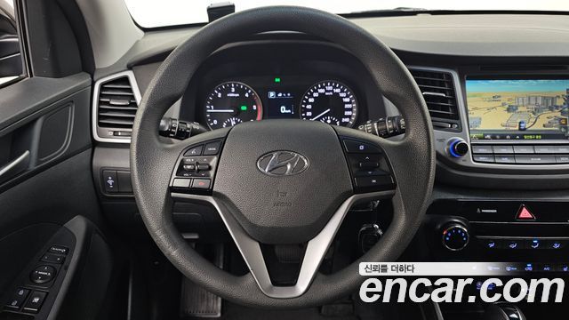 Hyundai Tucson Diesel 1.7 2WD — photo 1 of 30