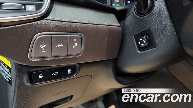 Hyundai Grandeur Exclusive — photo 1 of 30