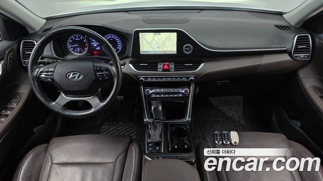 Hyundai Grandeur 2.4 Premium — photo 1 of 32