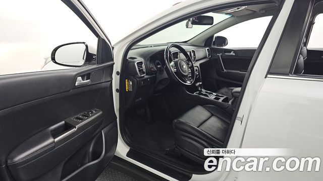 Kia Sportage Diesel 2WD Prestige — photo 1 of 20