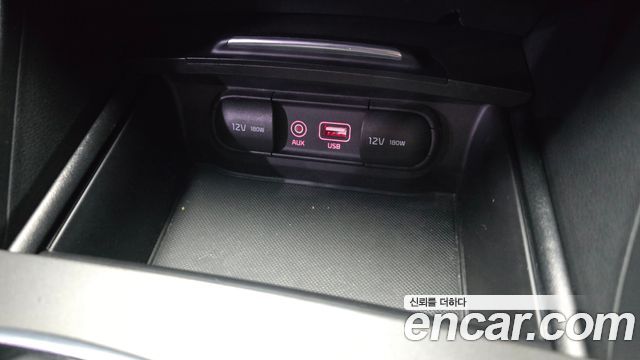 Kia K5 2.0 MX — photo 1 of 20