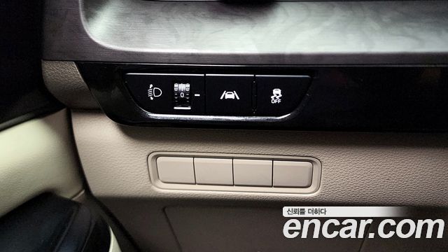2021 Kia Canival Diesel 9-Seater Prestige, photograph 7