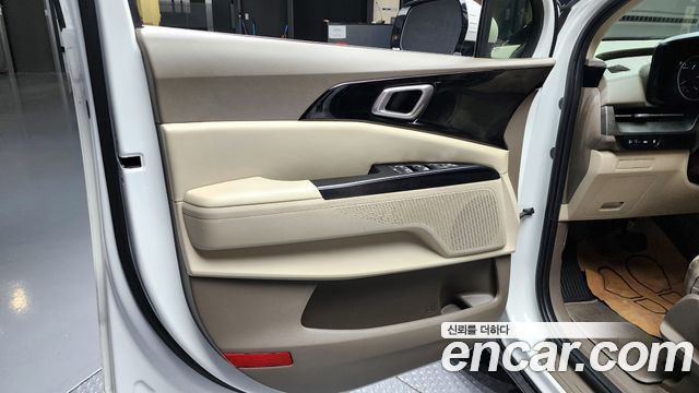 2021 Kia Canival Diesel 9-Seater Prestige, photograph 11
