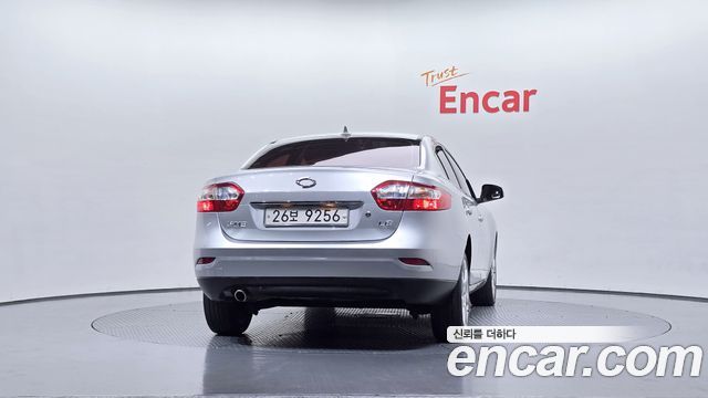 Renault-KoreaSamsung SM3 LE Plus — photo 1 of 20