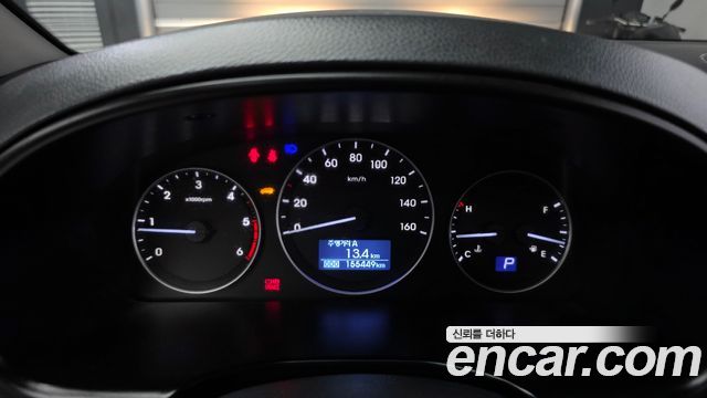 2018 Hyundai Starex 4WD Wagon 12-Seater, photograph 8