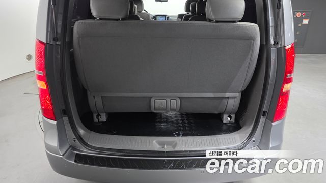 2018 Hyundai Starex 4WD Wagon 12-Seater, photograph 7