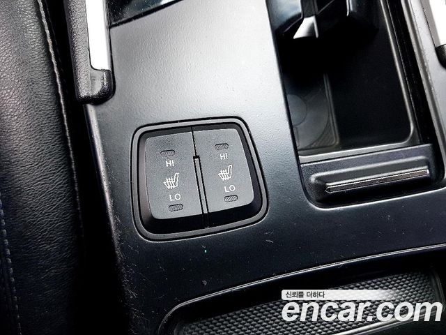 Hyundai Sonata 2.0 — photo 1 of 20