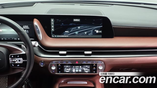 Genesis G90 Gasoline 3.5 Turbo AWD — photo 1 of 33