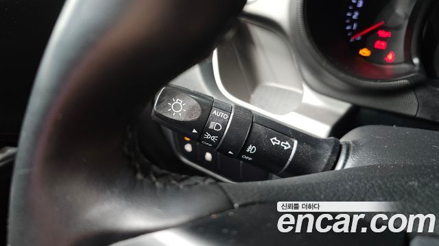 Kia RAY Prestige — photo 1 of 30