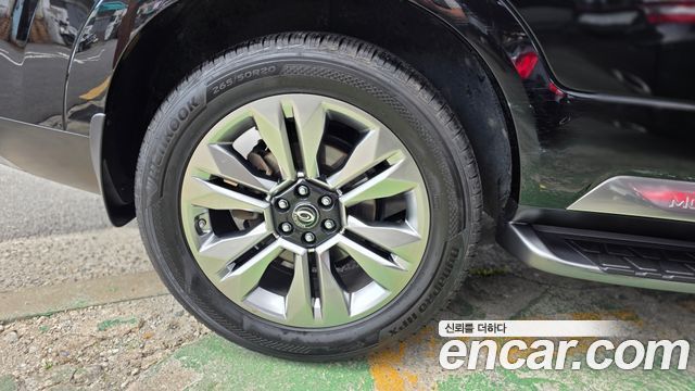 Kia Mohave Diesel 3.0 4WD 5-Seater — photo 1 of 9