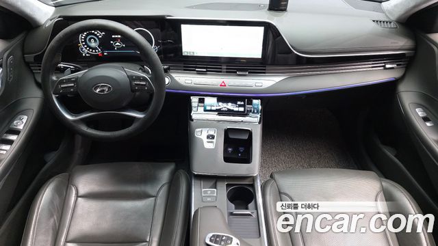 Hyundai Grandeur 2.5 — photo 1 of 37
