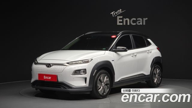 Hyundai Kona Premium — photo 1 of 33