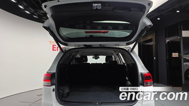 Kia Sorento Diesel 2.0 2WD — photo 1 of 20
