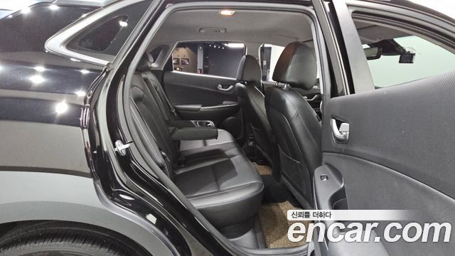 Hyundai Kona 1.6 Turbo 2WD — photo 1 of 31