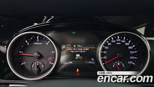 Kia Canival Diesel 9-Seater Noblesse — photo 1 of 20