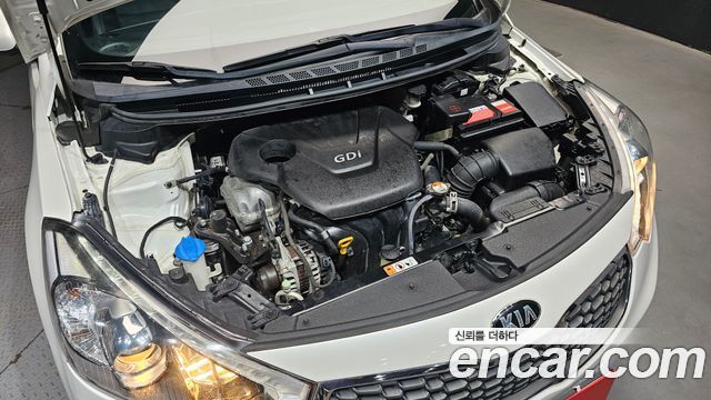 Kia K3 Trendy — photo 1 of 30