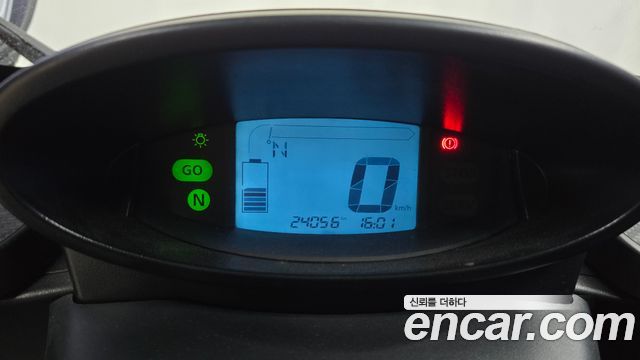 2017 Renault-KoreaSamsung Twizy Intens(2-seater), photograph 8
