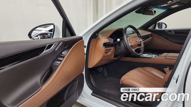 Genesis G80 Gasoline 2.5 Turbo 2WD — photo 1 of 31