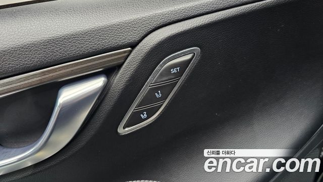 Hyundai Grandeur 2.4 Premium — photo 1 of 34