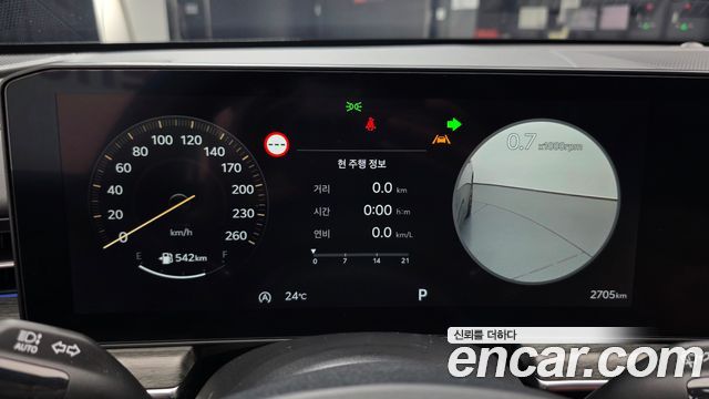 Kia K5 1.6 Turbo — photo 1 of 33