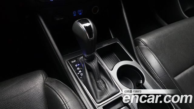 Hyundai Tucson Diesel 1.7 2WD — photo 1 of 31