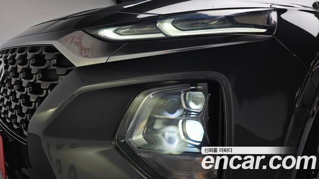 Hyundai Santafe Diesel 2.0 2WD — photo 1 of 37