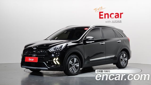 Kia Niro 1.6 HEV — photo 1 of 20