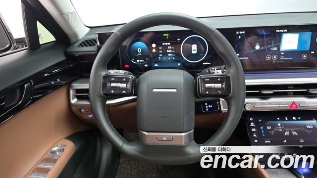 Hyundai Grandeur 2,5 Gasoline 2WD — photo 1 of 20
