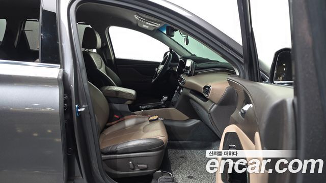 Hyundai Santafe Diesel 2.0 2WD — photo 1 of 32