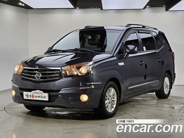 KG_Mobility_Ssangyong KORANDO 2WD LT 9-seater — photo 1 of 20