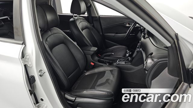 Hyundai Kona 1.6 Turbo 2WD — photo 1 of 31